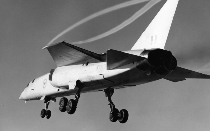 航空機・ヘリコプター BAC  TSR-2   SECRET Britain's Most Controversial Aircraft - BAC TSR-2 - YouTube